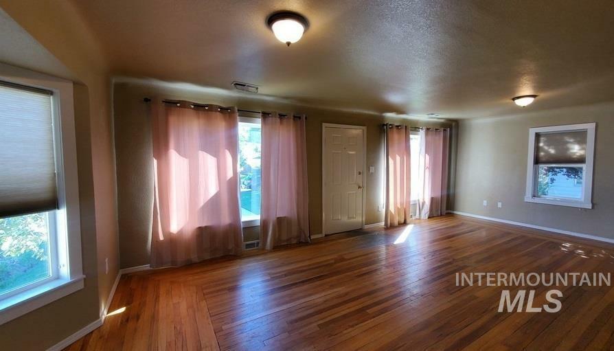 Property Photo:  1419 S Colorado Ave  ID 83706 