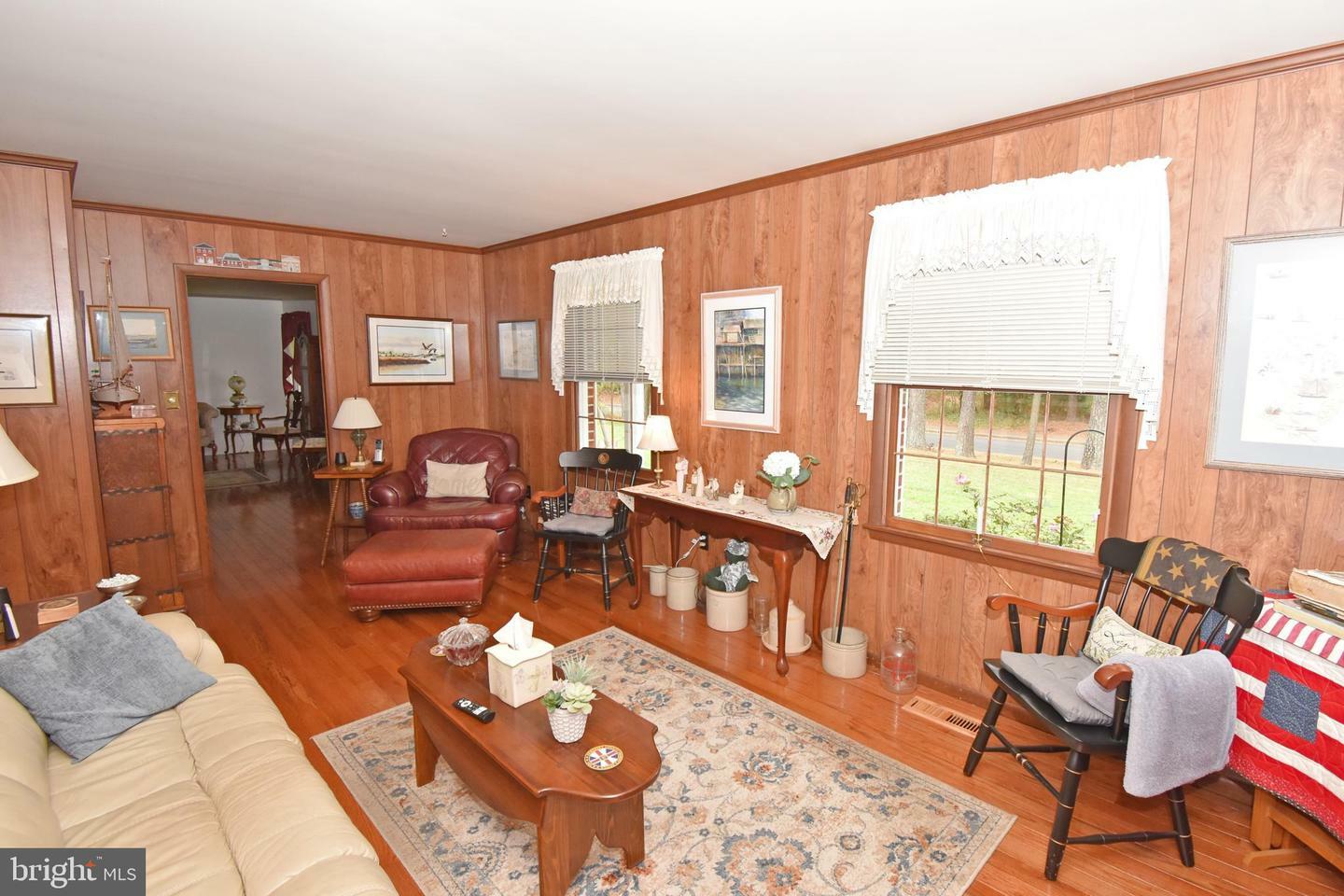 Property Photo:  904 S Park Drive  MD 21804 