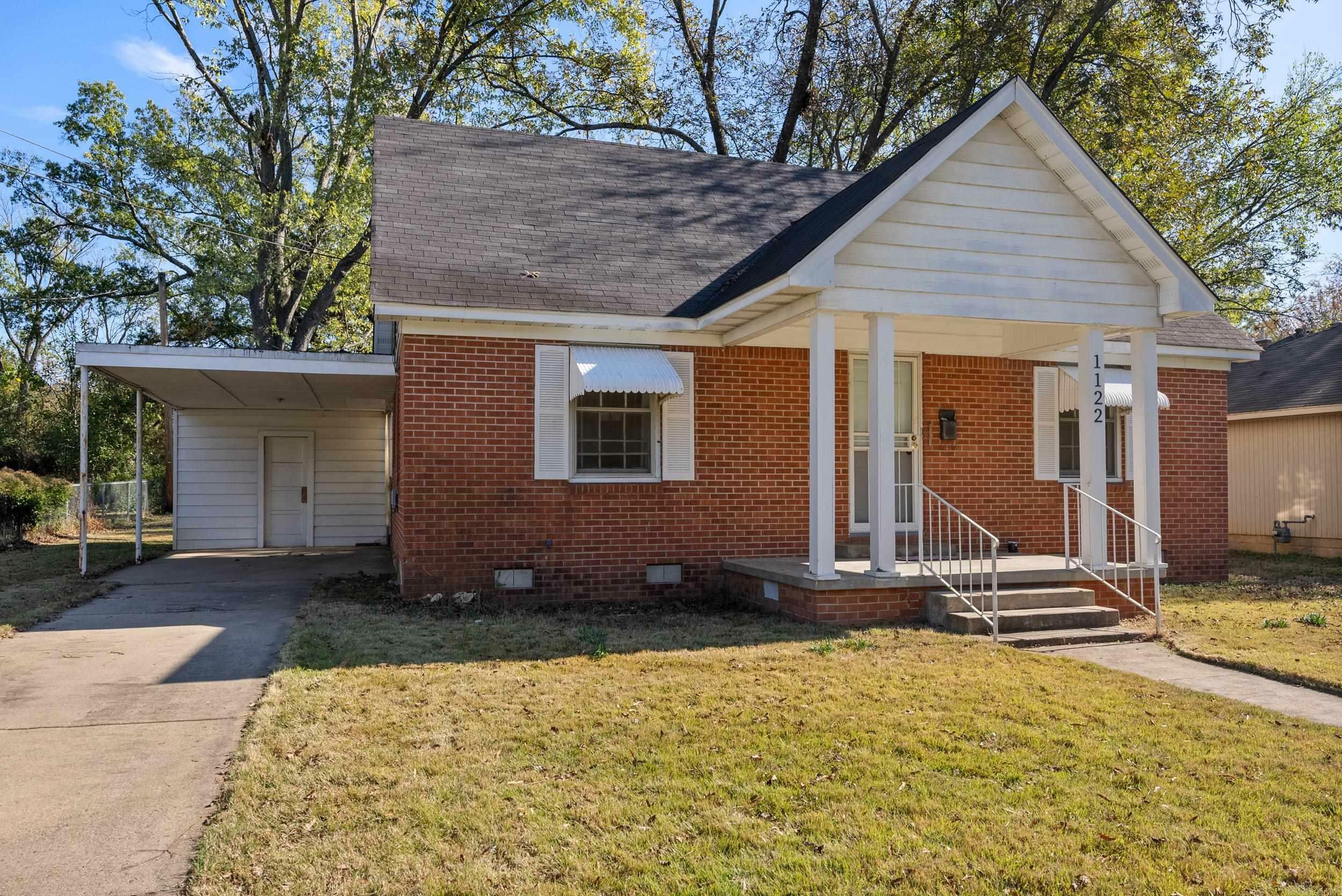 Property Photo:  1122 Mitchell Street  AR 72034 