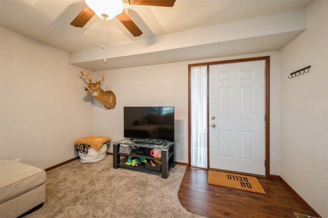 Property Photo:  85 Woodstone Lane SW  IA 52404 