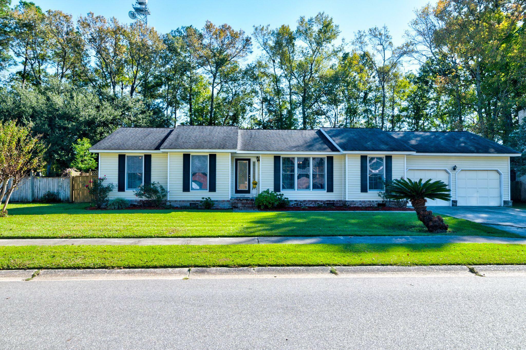 Property Photo:  1647 Sulgrave Road  SC 29414 