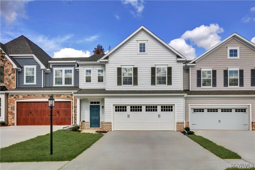 Property Photo: 9449 Tesserae Way VA 23238