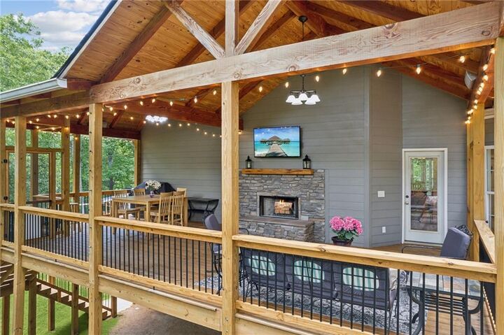 Property Photo:  40 Oak Ridge Lane  GA 30143 