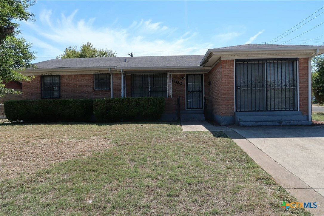 Property Photo:  3100 June Street  TX 76543 