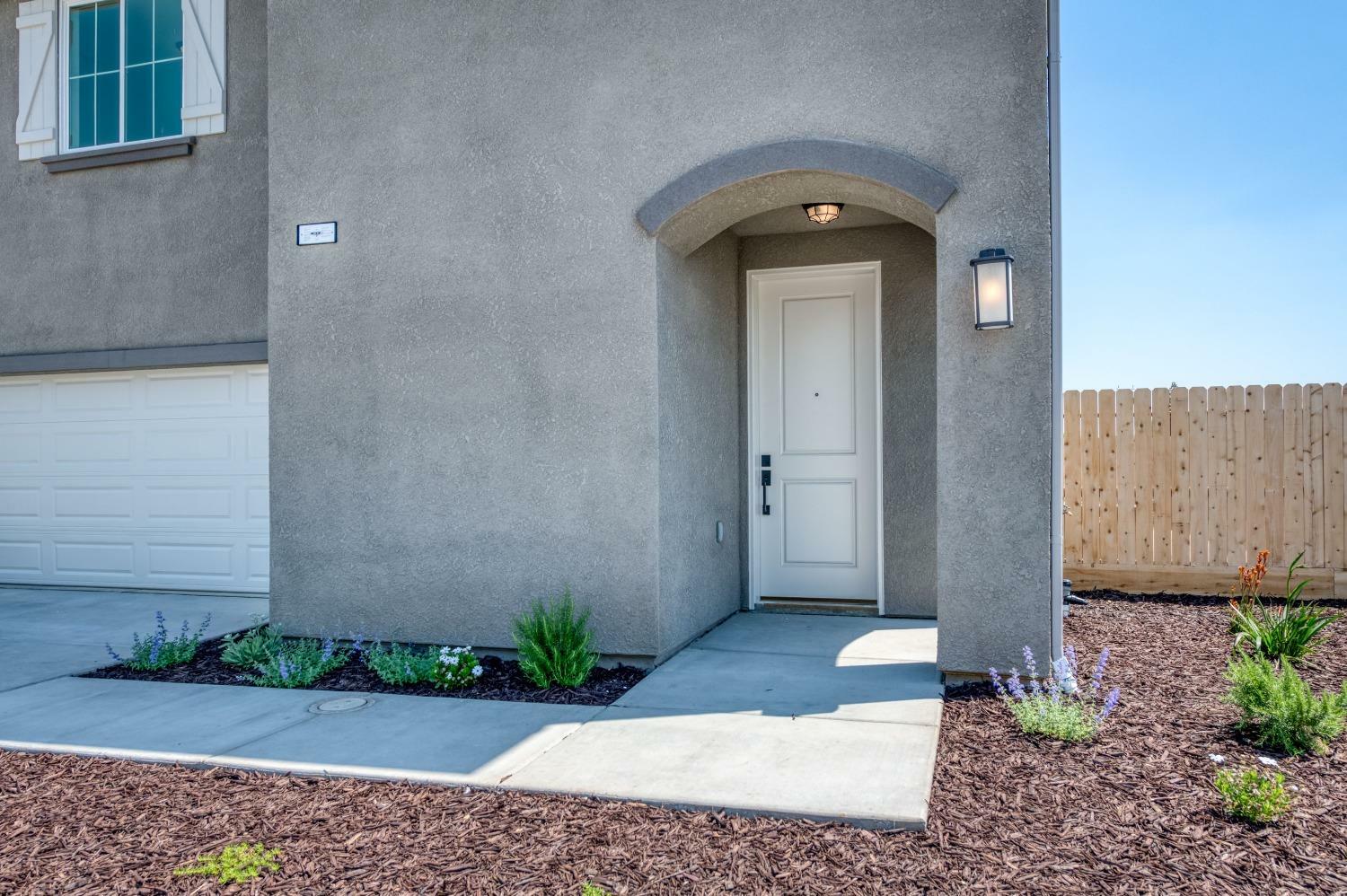 Property Photo:  131 N Purdue Avenue  CA 93727 