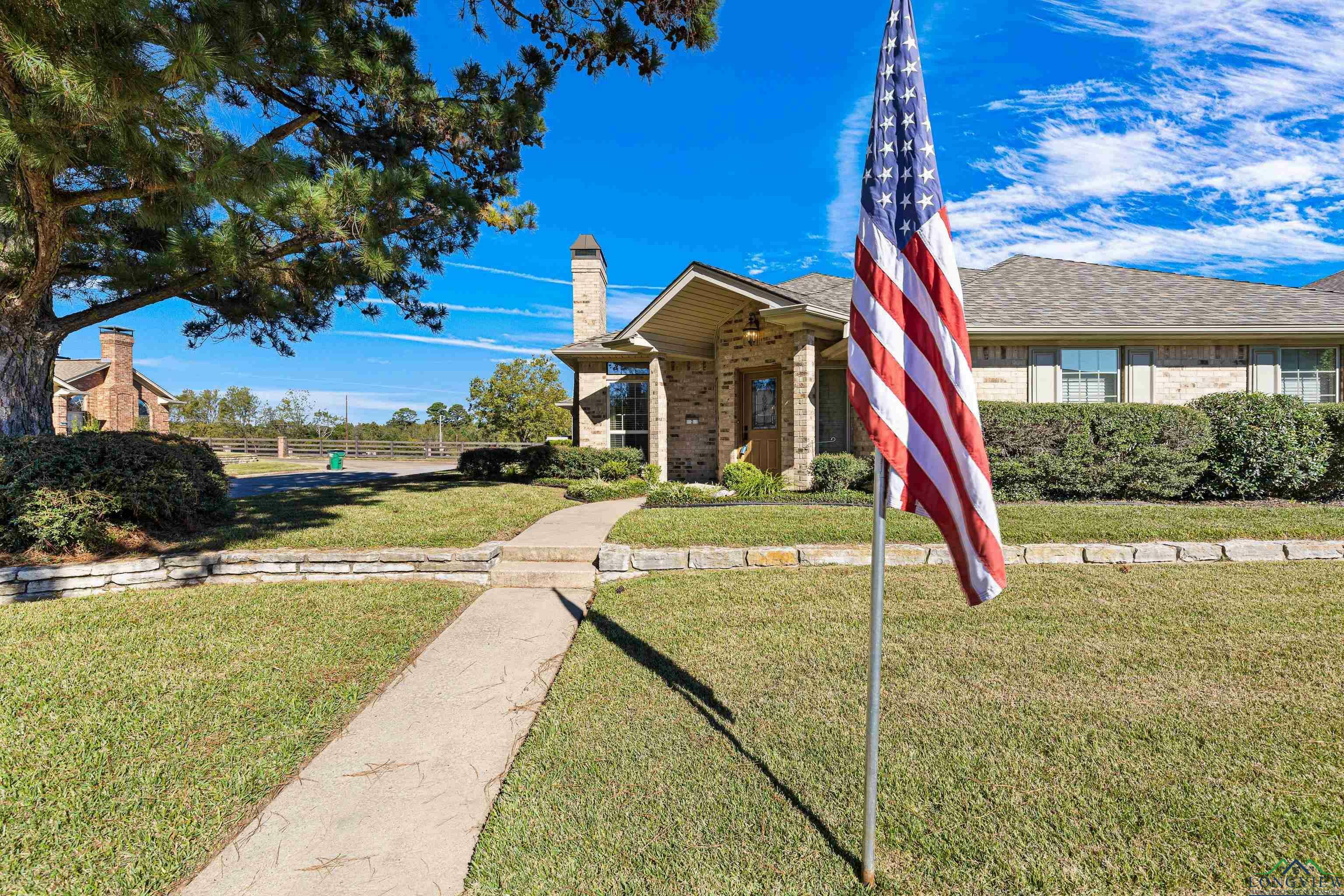 Property Photo:  2 Friendswood Drive  TX 75605 