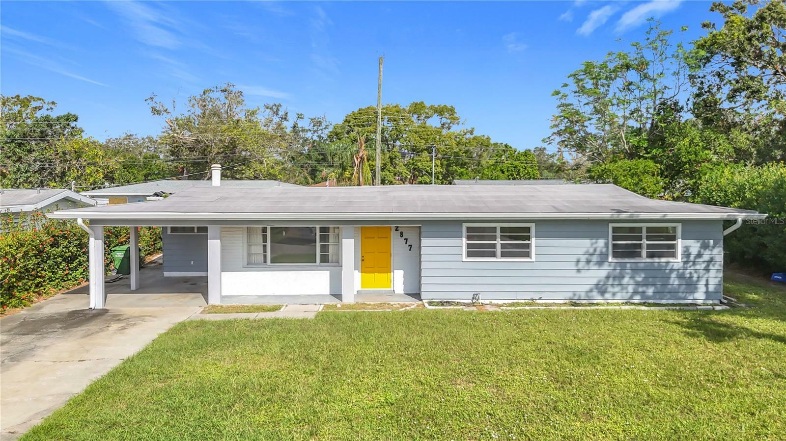 Property Photo:  2877 Michigan Street  FL 34237 