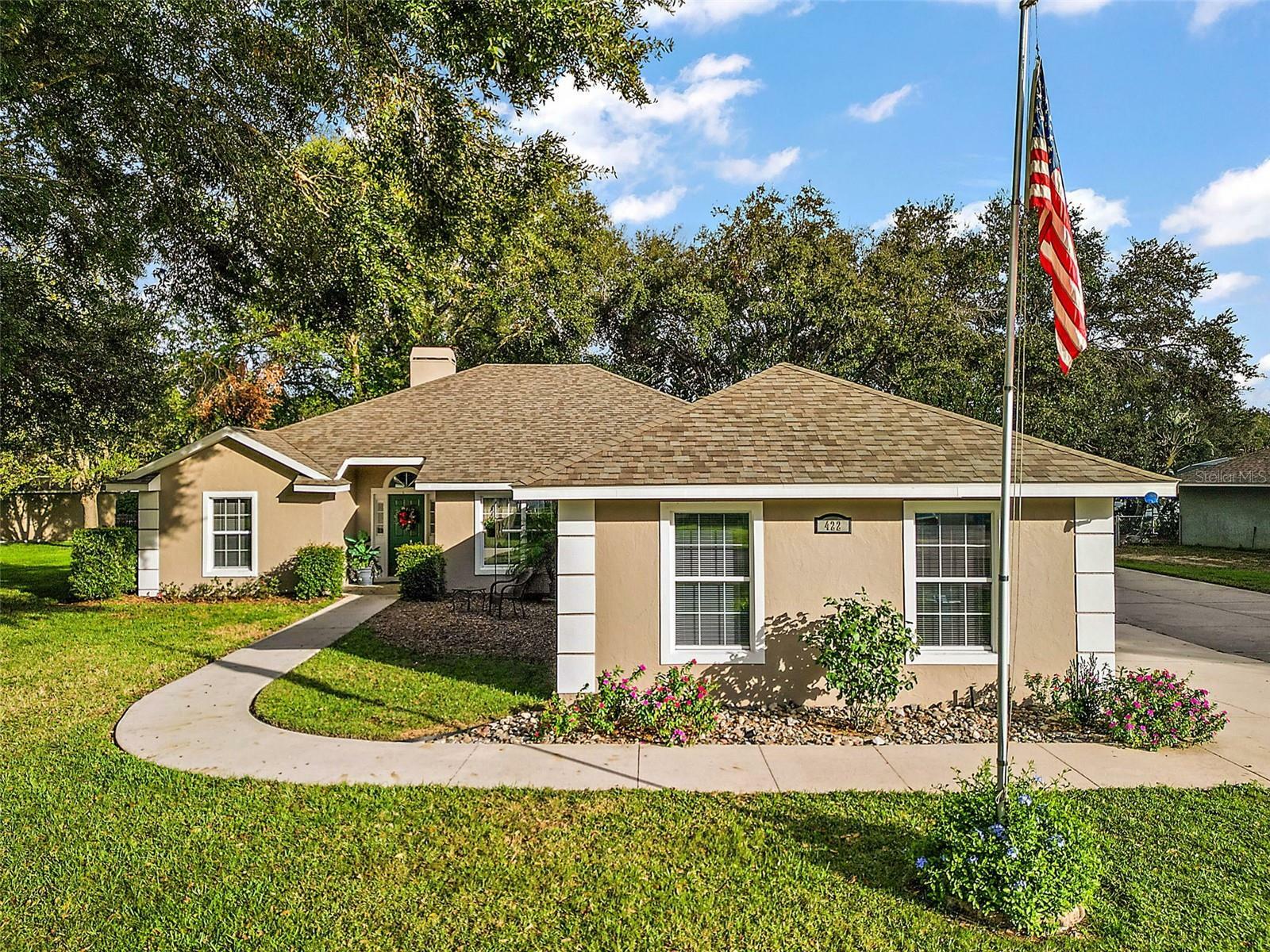 Property Photo:  422 Oak View Drive  FL 32778 