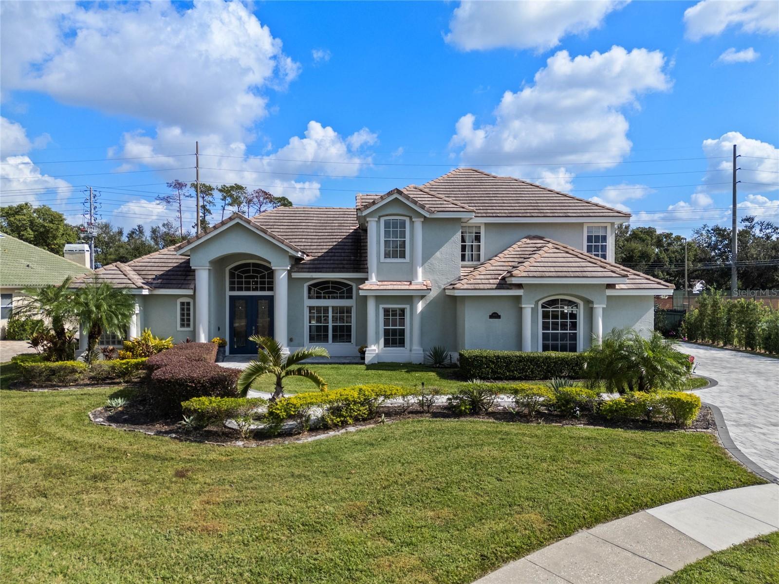 Property Photo: 9810 Camberley Circle FL 32836