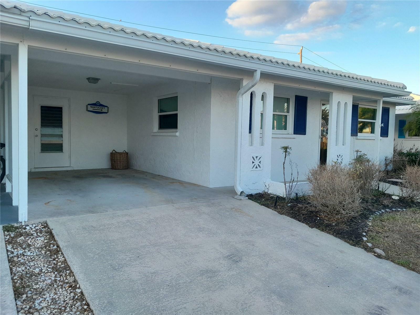 Property Photo:  573 Spanish Drive N  FL 34228 