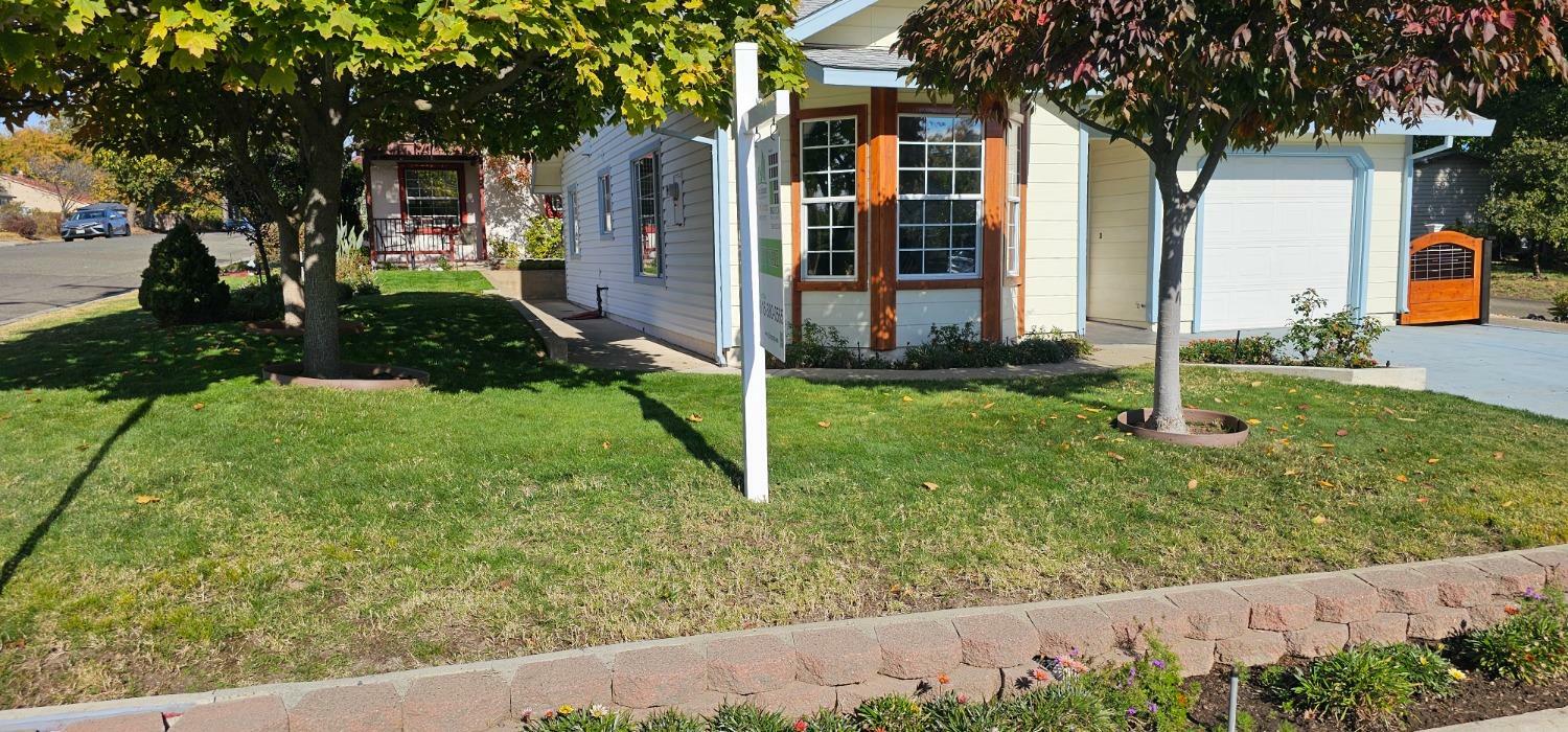 Property Photo:  824 Grove Street  CA 95678 