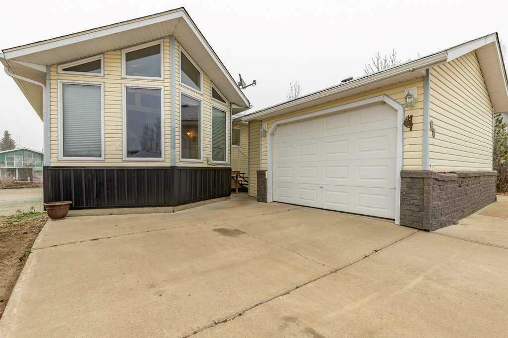 Property Photo:  60 White Pelican Way  AB T1R 1B9 