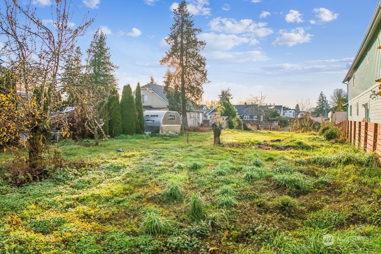 Property Photo:  1707 S 7th Street  WA 98405 