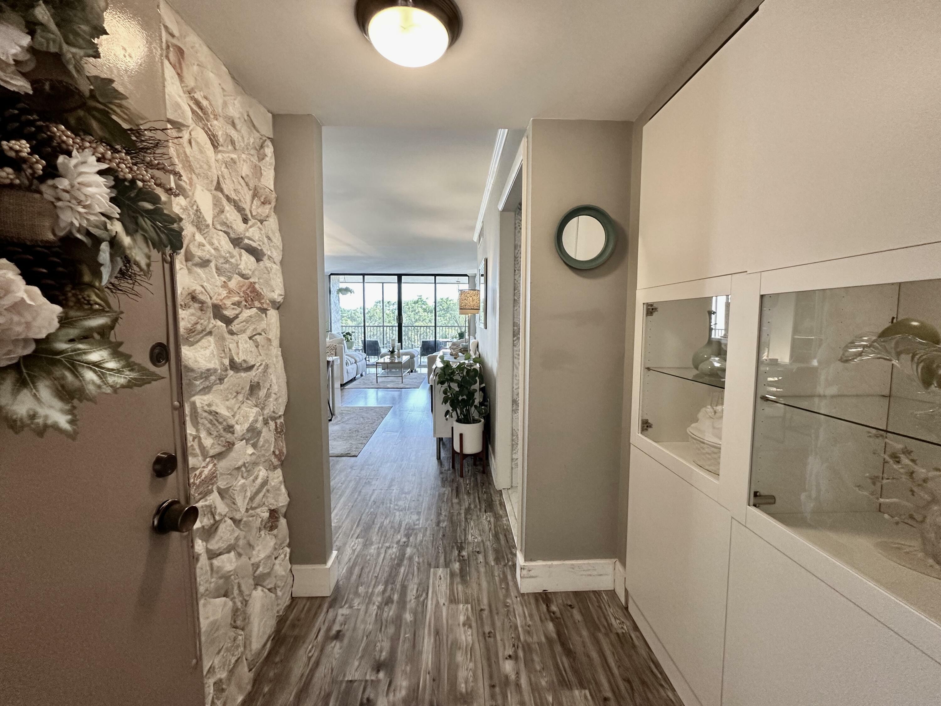 Property Photo:  2816 N 46th Avenue J682  FL 33021 