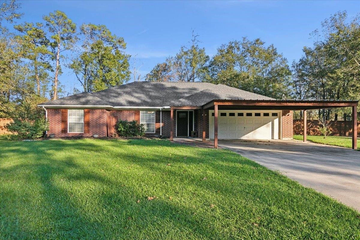 2304 Huey Dr  Orange TX 77632 photo