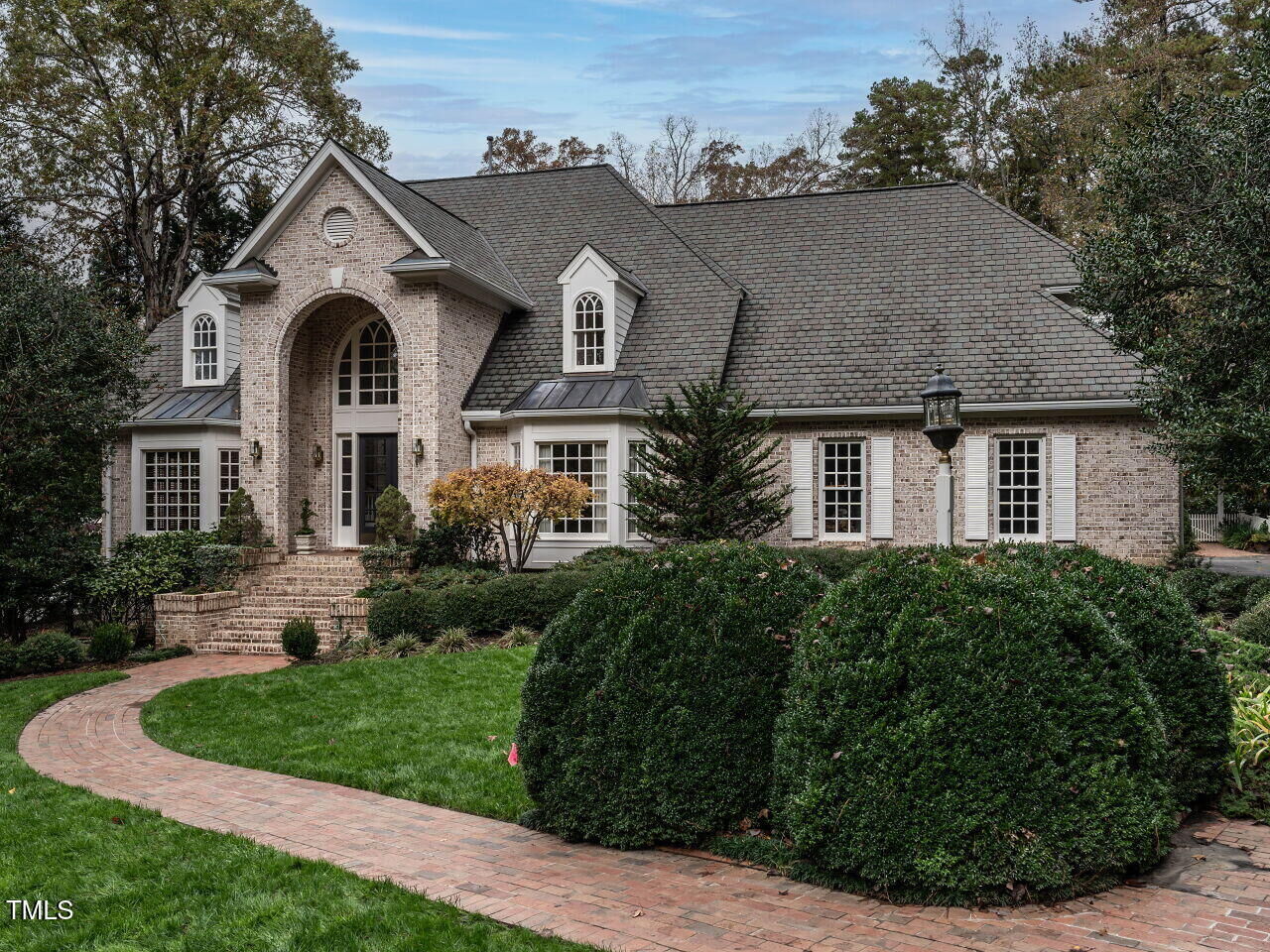 Property Photo: 1117 Silver Oaks Court NC 27614