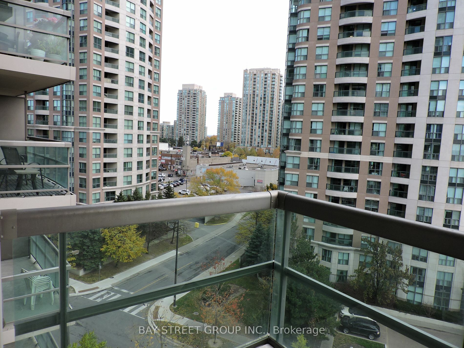 Property Photo:  503 Beecroft Rd 905  ON M2N 0A3 