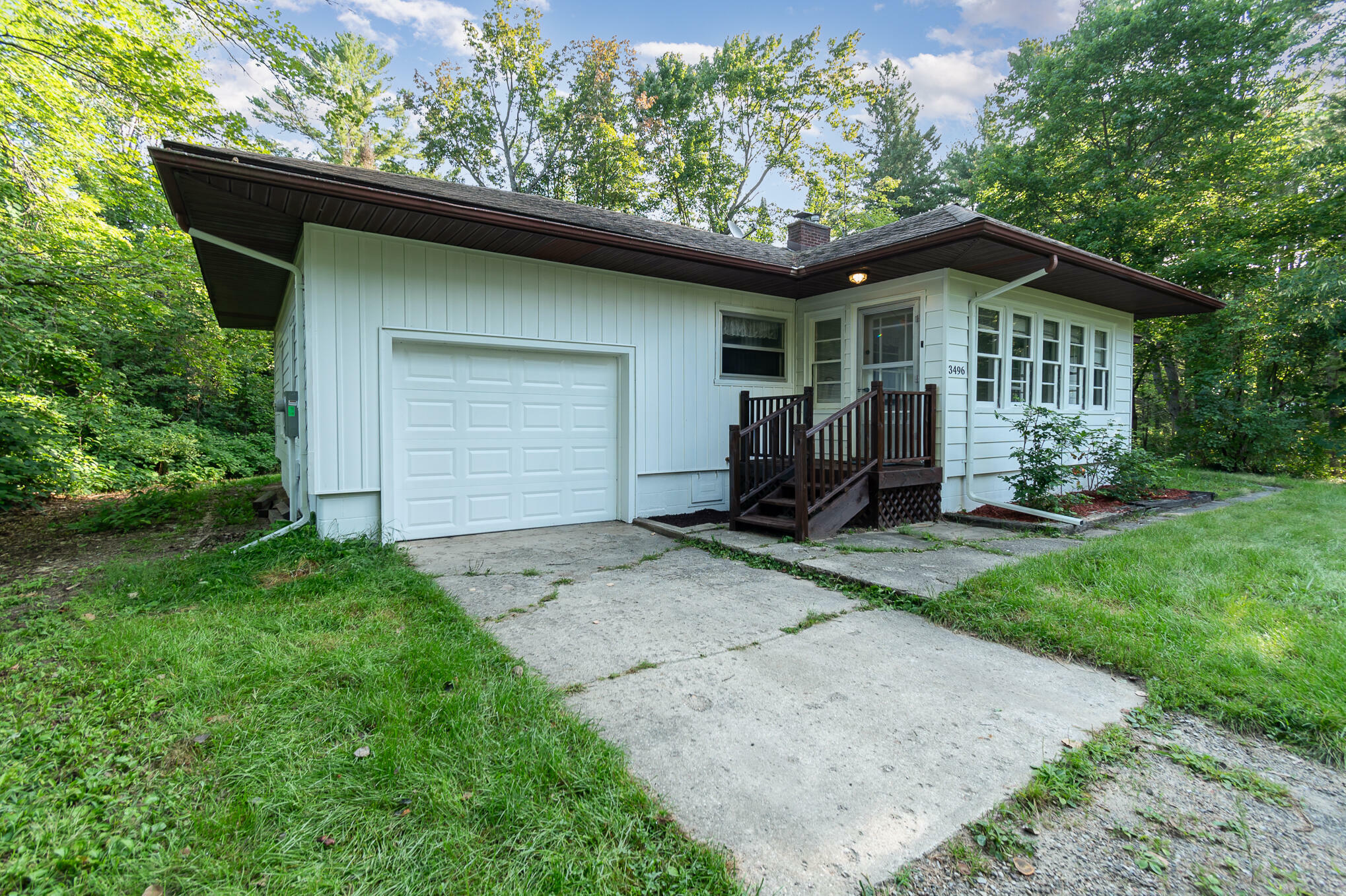 Property Photo:  3496 Pine Acres Road  MI 48737 