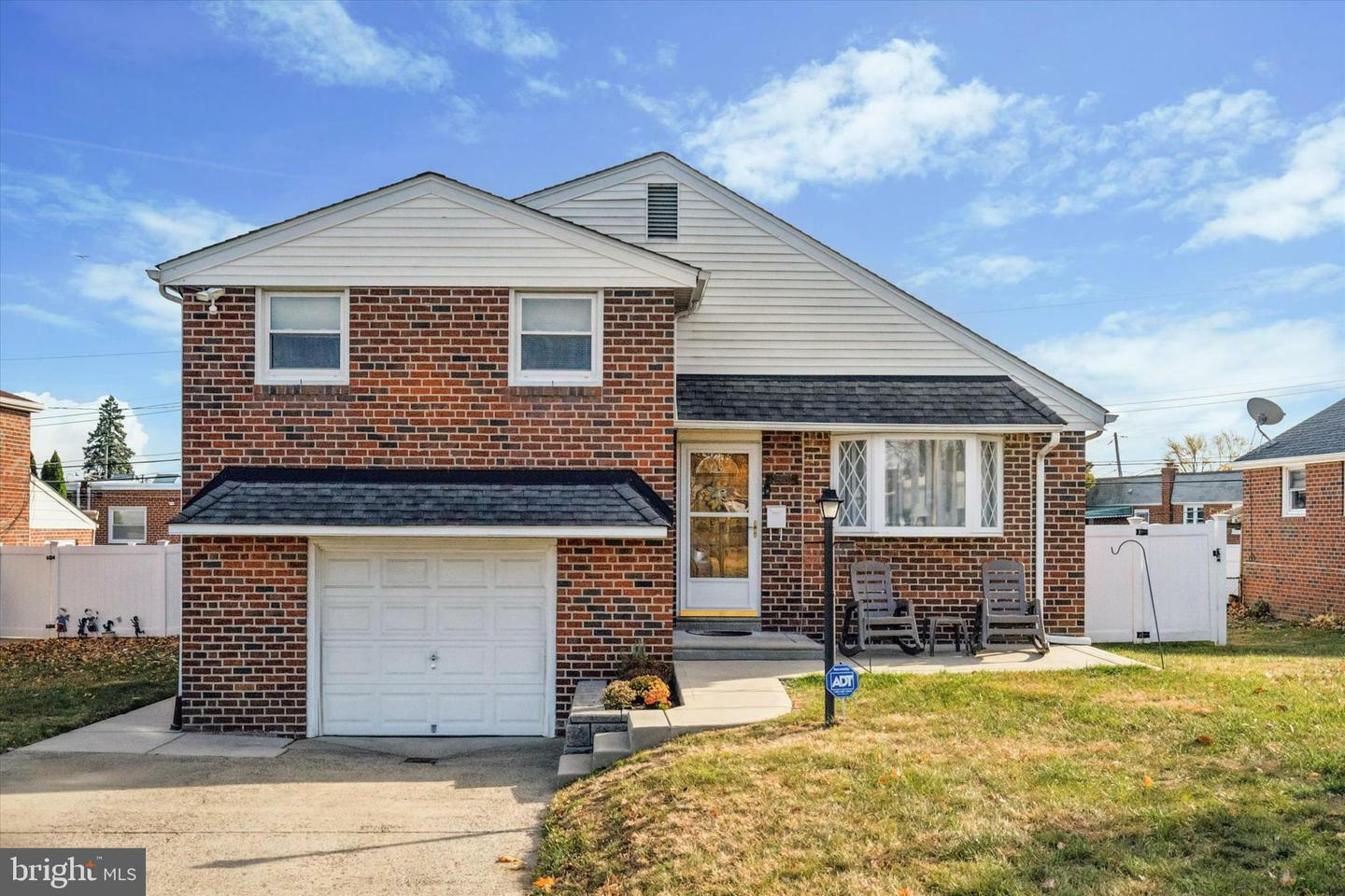 Property Photo:  9953 Verree Road  PA 19115 