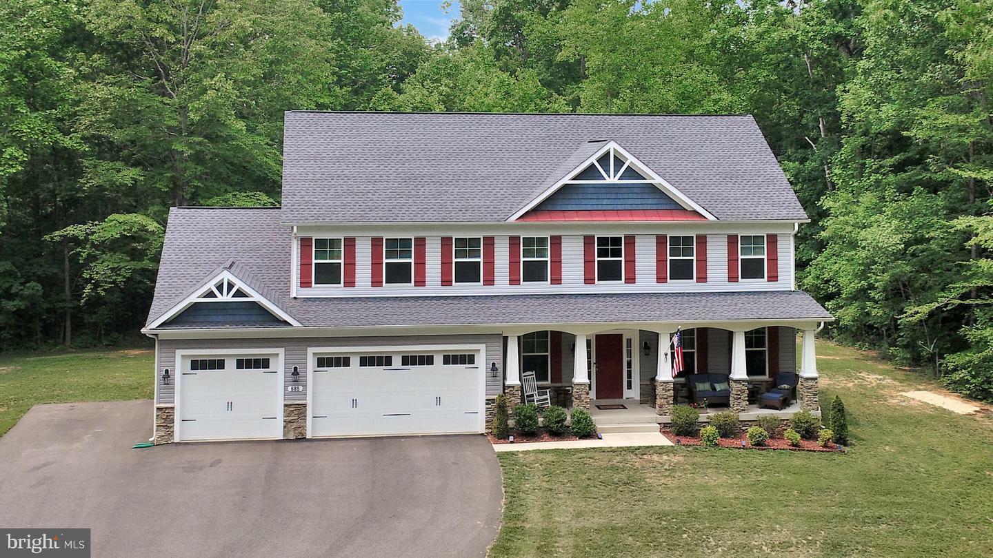 Property Photo:  685 Greenbriar Drive  VA 22556 