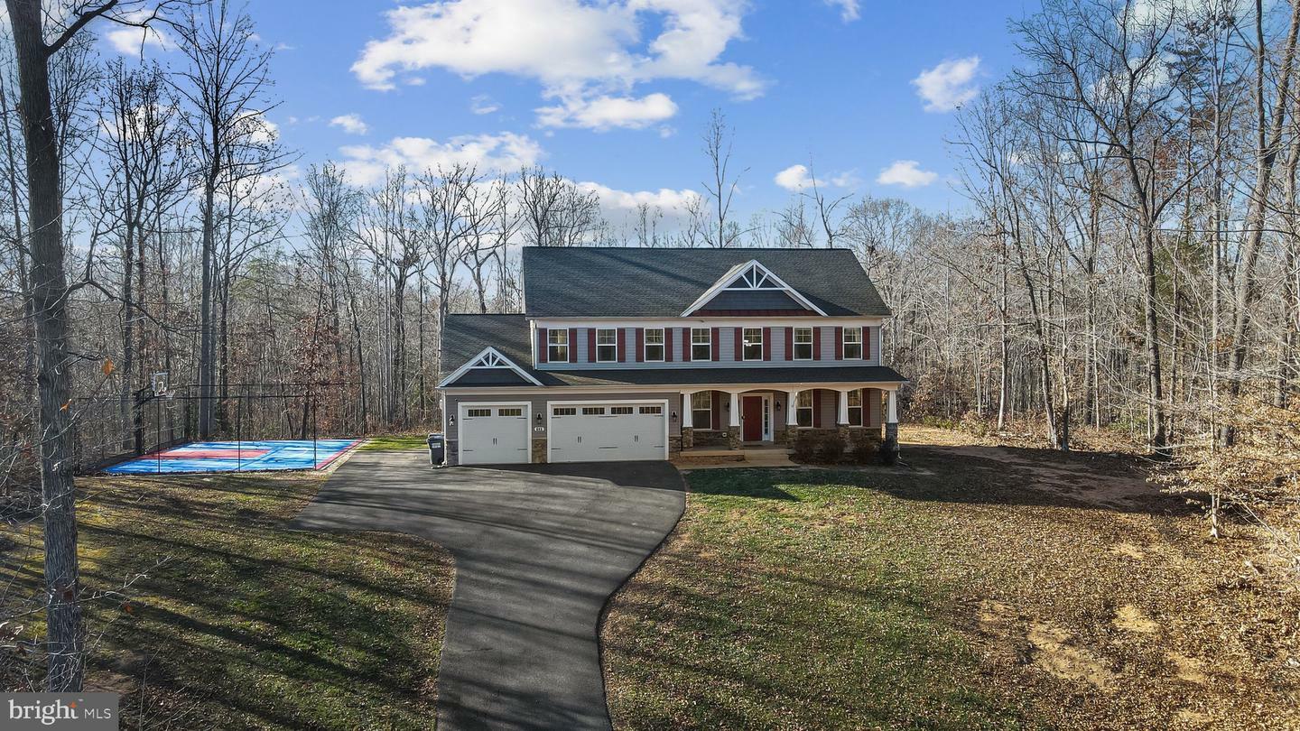 Property Photo:  685 Greenbriar Drive  VA 22556 