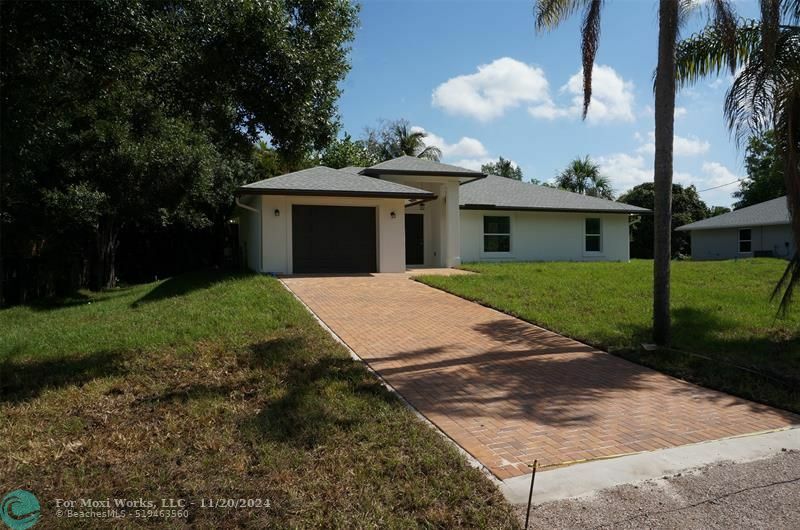 Property Photo:  10825 Barn Rd  FL 33449 