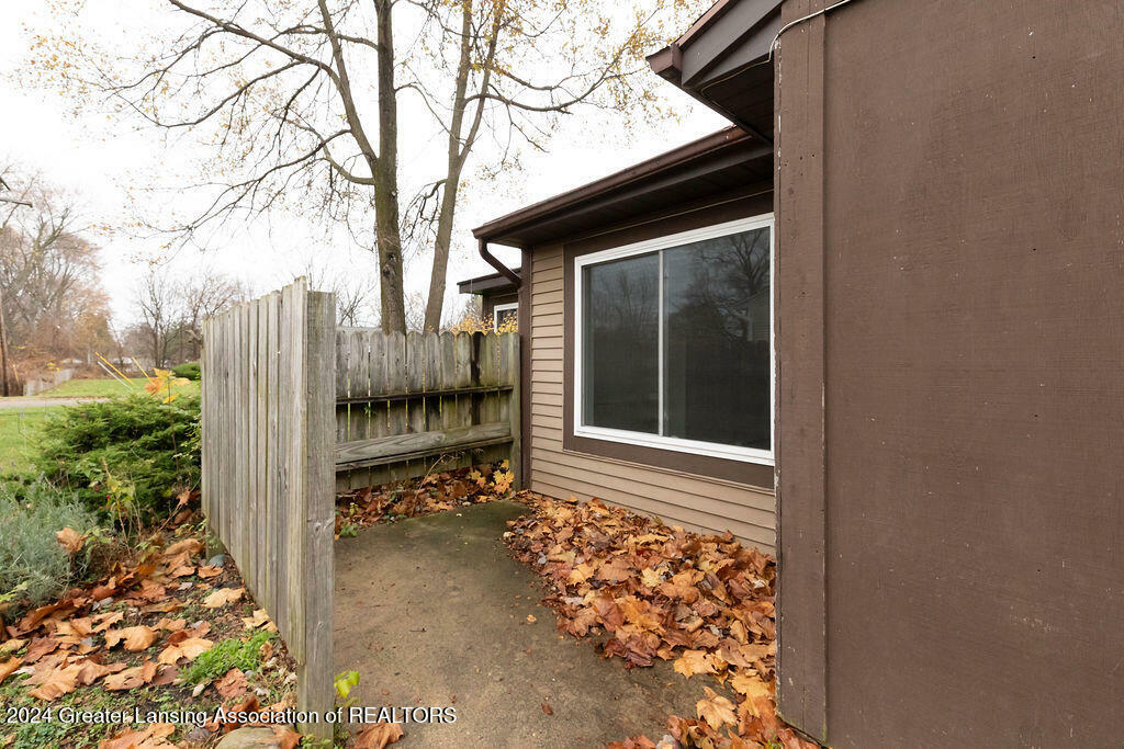 Property Photo:  2141 Adelpha Avenue  MI 48842 