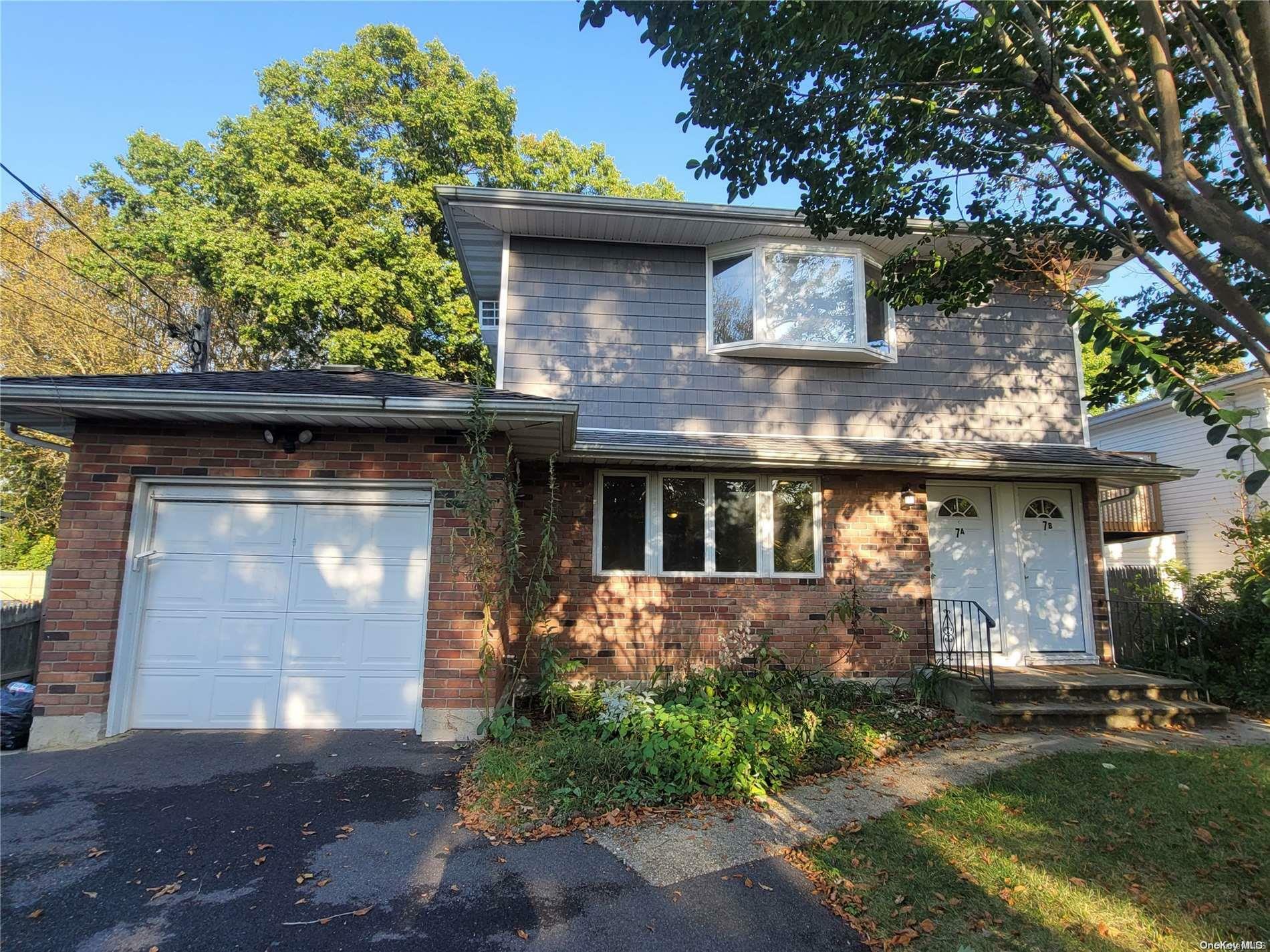 Property Photo:  7 Miller Drive  NY 11755 