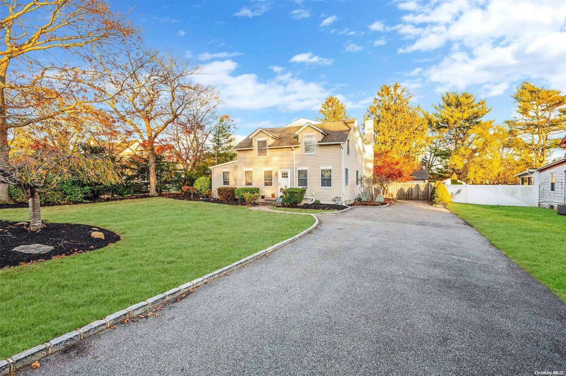 Property Photo:  28 Dale Drive  NY 11769 