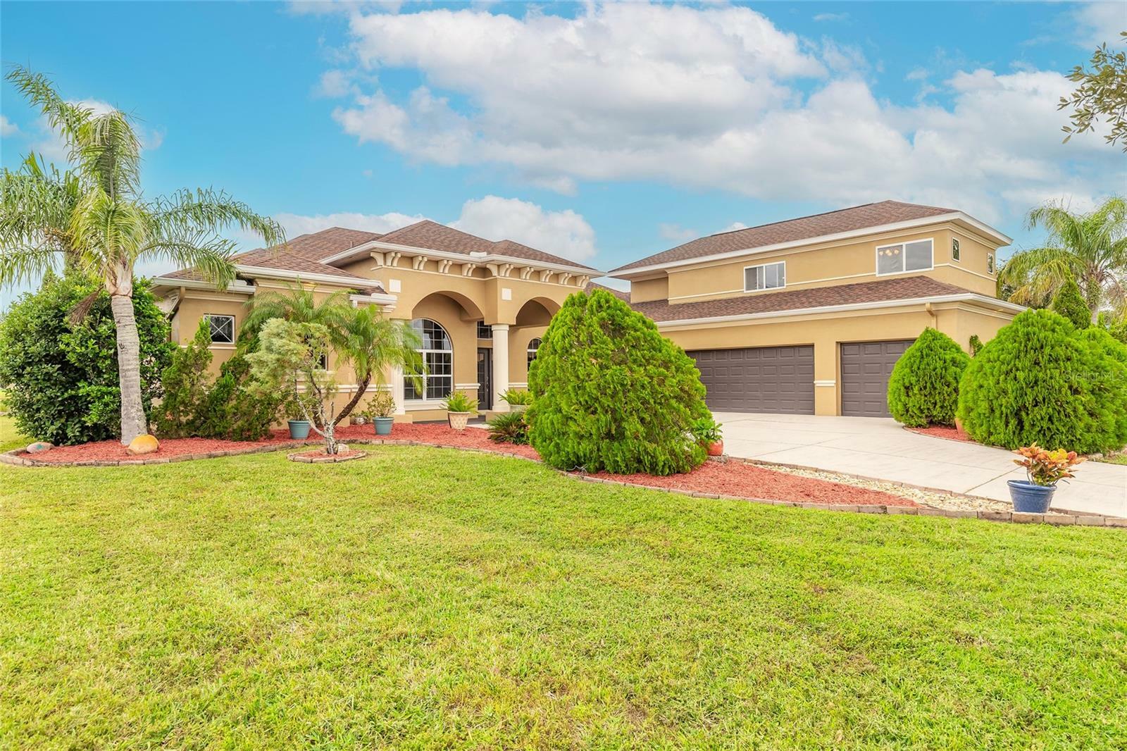 Property Photo:  610 Mura Court  FL 32168 