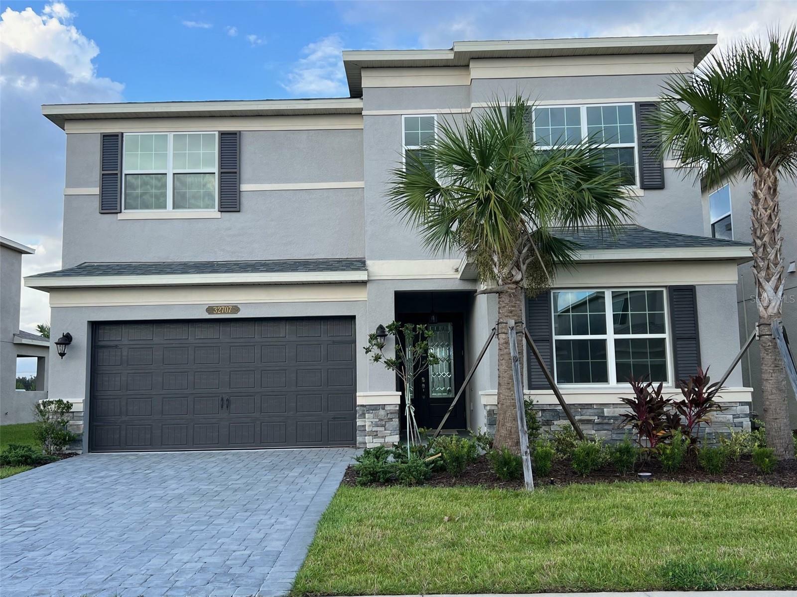 Property Photo:  32707 Tamarind Grove Lane  FL 33543 