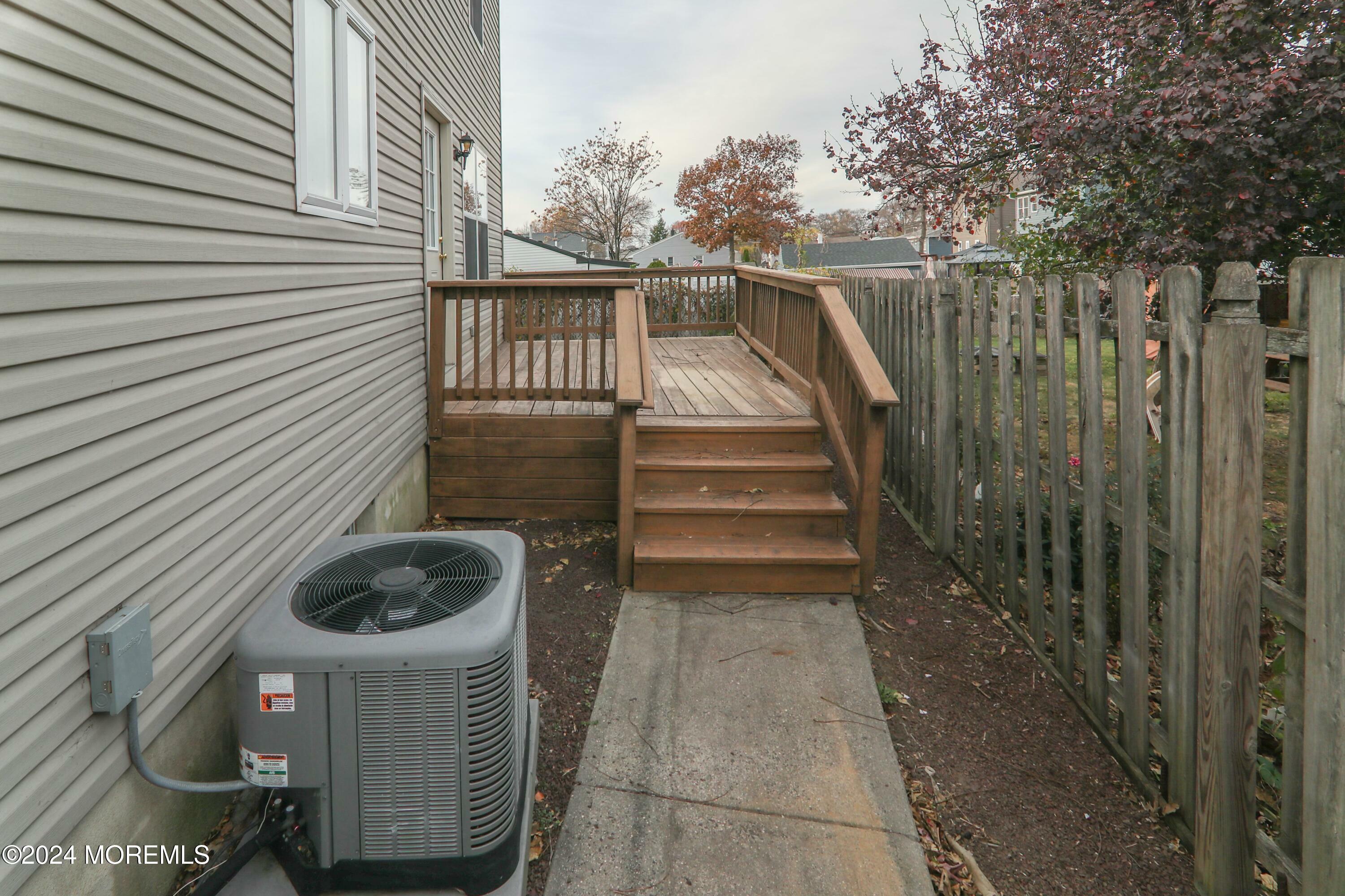 Property Photo:  424 Hawthorne Street  NJ 07735 