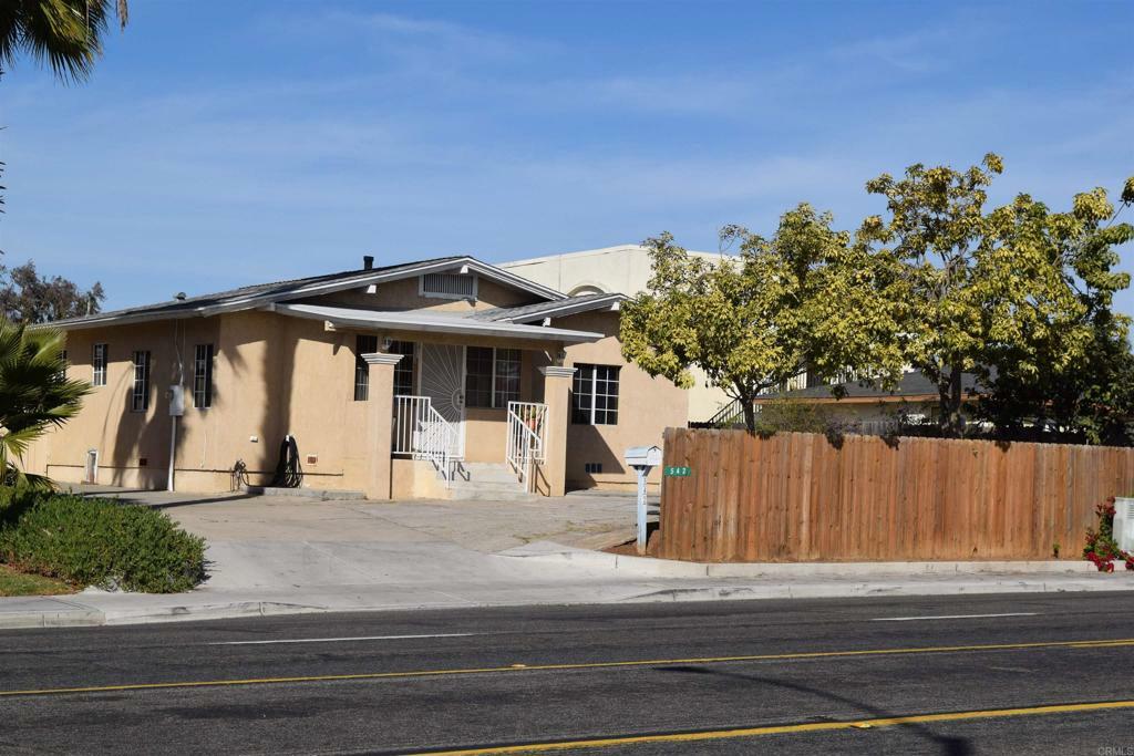 Property Photo:  542 Palomar Street  CA 91911 