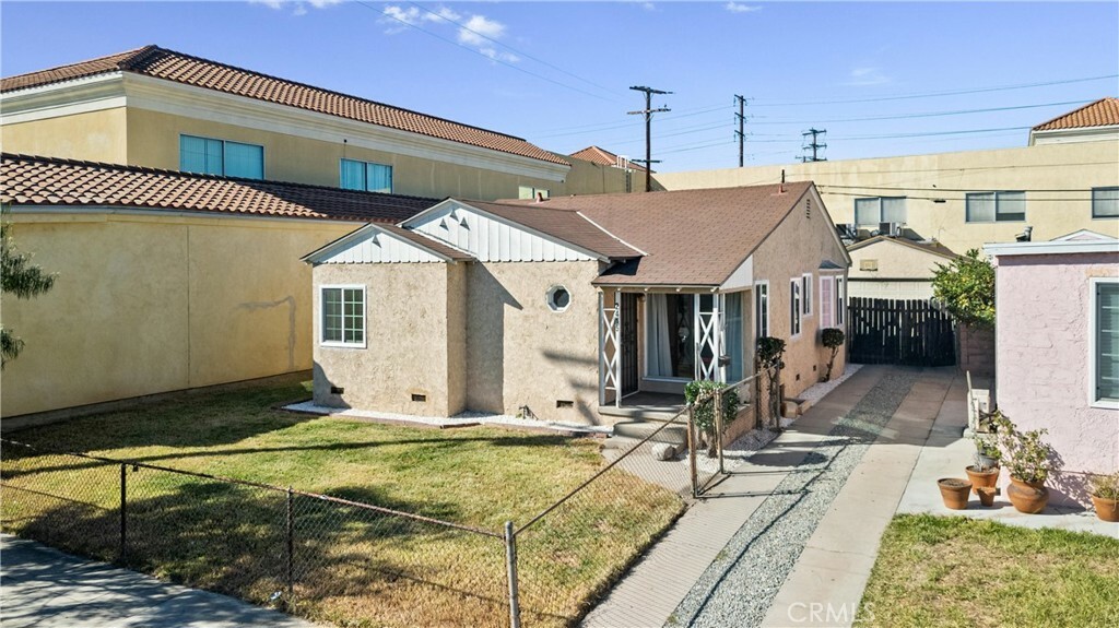 Property Photo: 2415 Wilma Avenue CA 90040