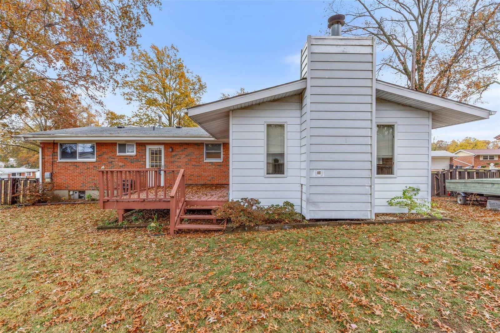 Property Photo:  2811 Woodbury Drive  MO 63125 