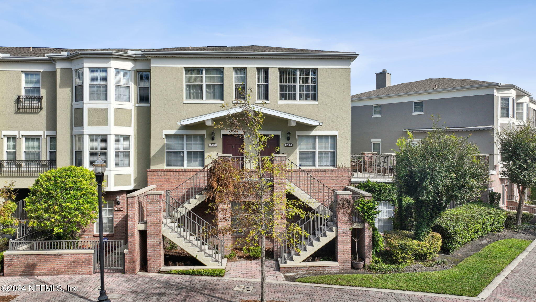 Property Photo:  311 E Church Street  FL 32202 