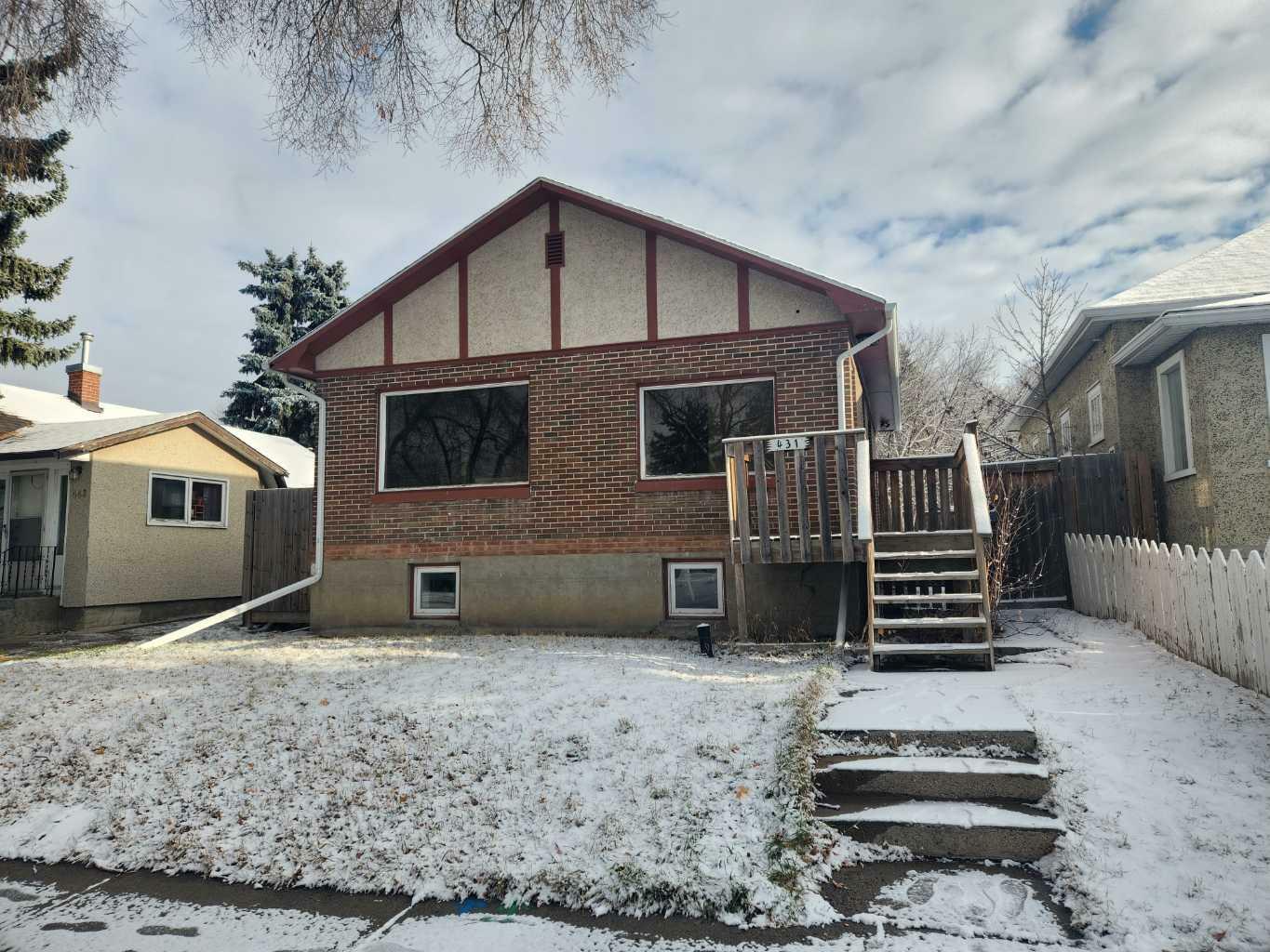 Property Photo:  431 19 Street N  AB T1H 3K4 