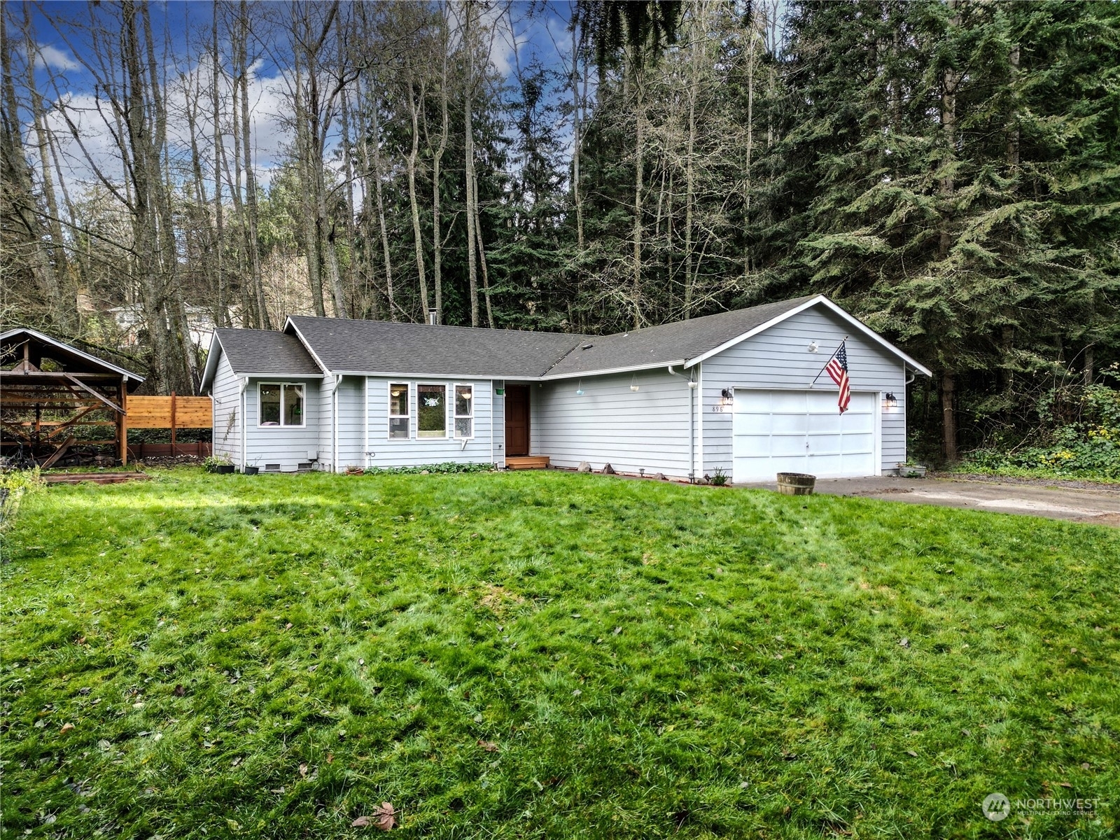 Property Photo:  896 James Way  WA 98282 