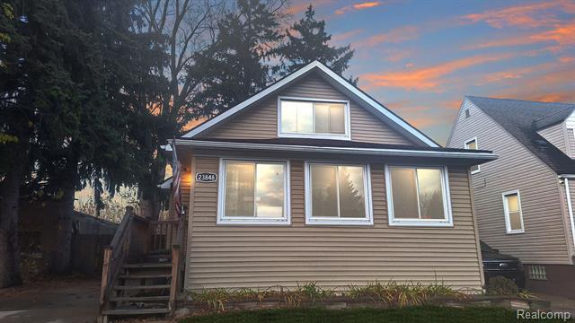 Property Photo: 23848 Schomberg Street MI 48180
