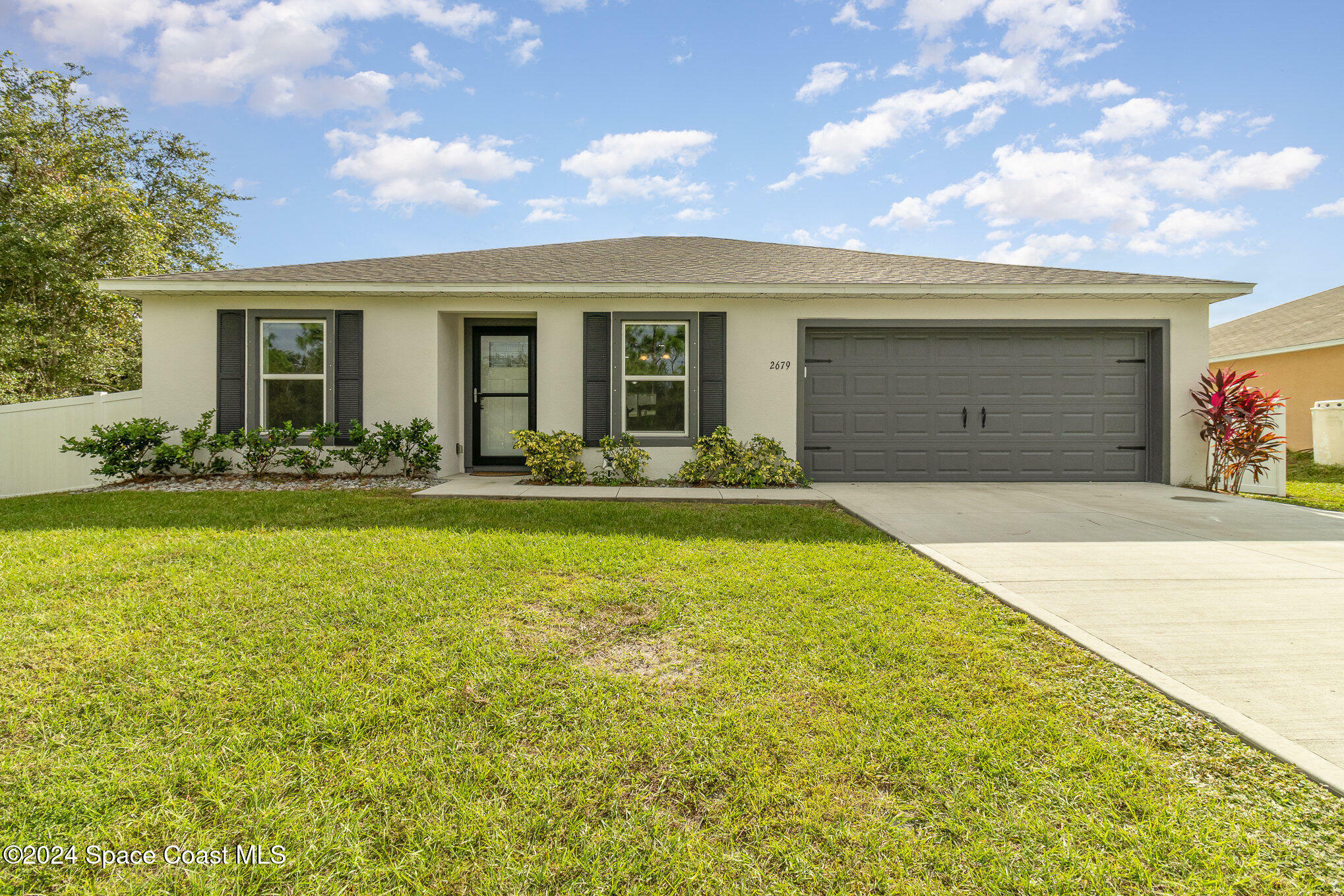 Property Photo:  2679 San Filippo Drive SE  FL 32909 