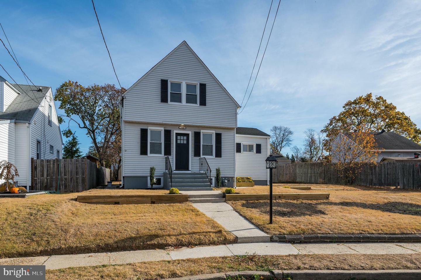 Property Photo:  1008 Woodland Avenue  NJ 08029 