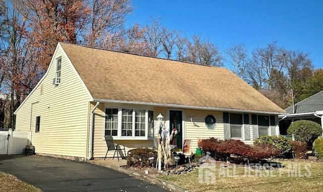 Property Photo:  33 Caldwell Road  NJ 08817 