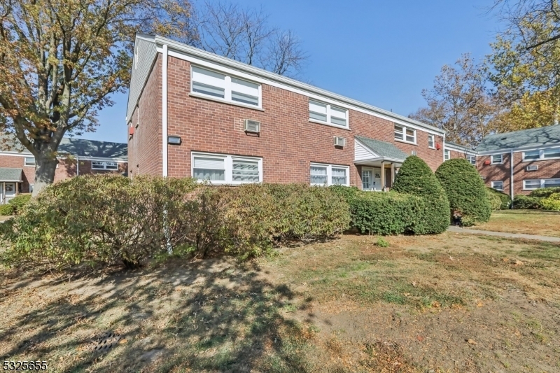 Property Photo:  15 Plaza Rd 32A  NJ 07410 