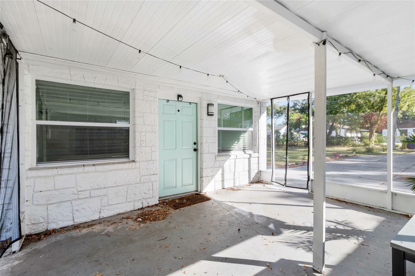 Property Photo:  8106 N Klondyke Street  FL 33604 