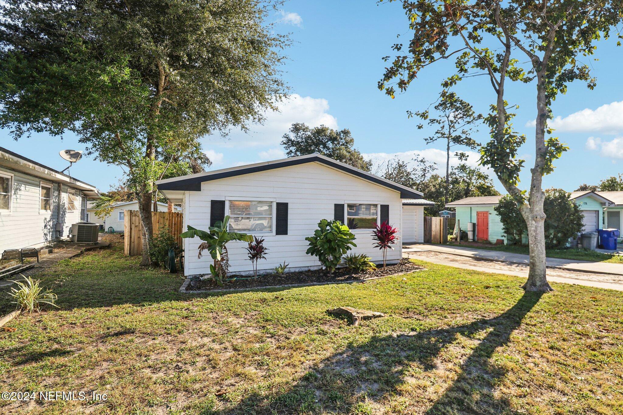 Property Photo:  174 Deltona Boulevard  FL 32086 