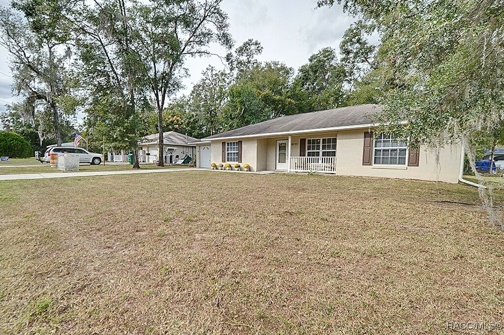 Property Photo:  6255 E Waverly Street  FL 34452 