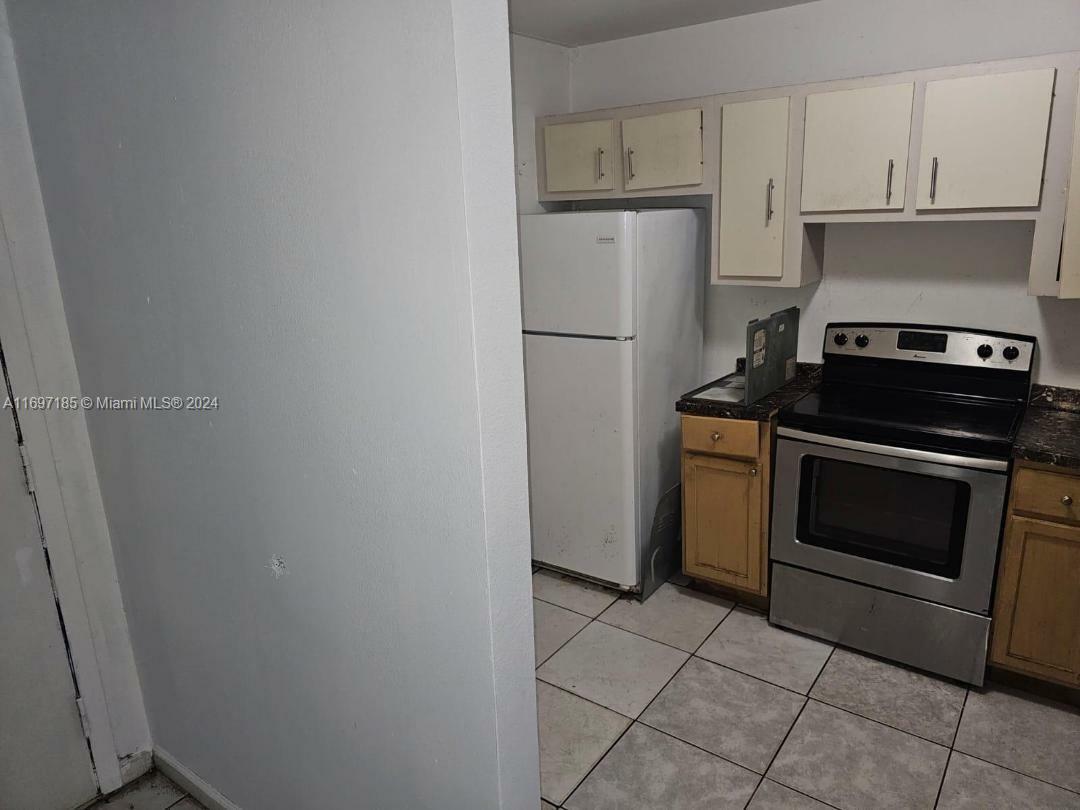 Property Photo:  3600 NW 21st St 101  FL 33311 