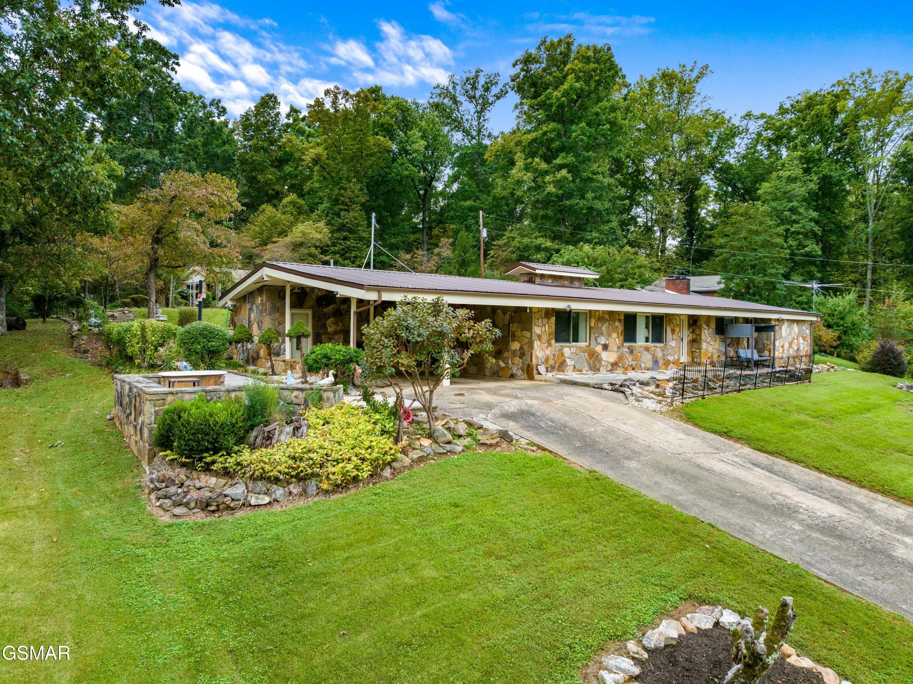 Property Photo:  999 Missionary Ridge Road  TN 37821 