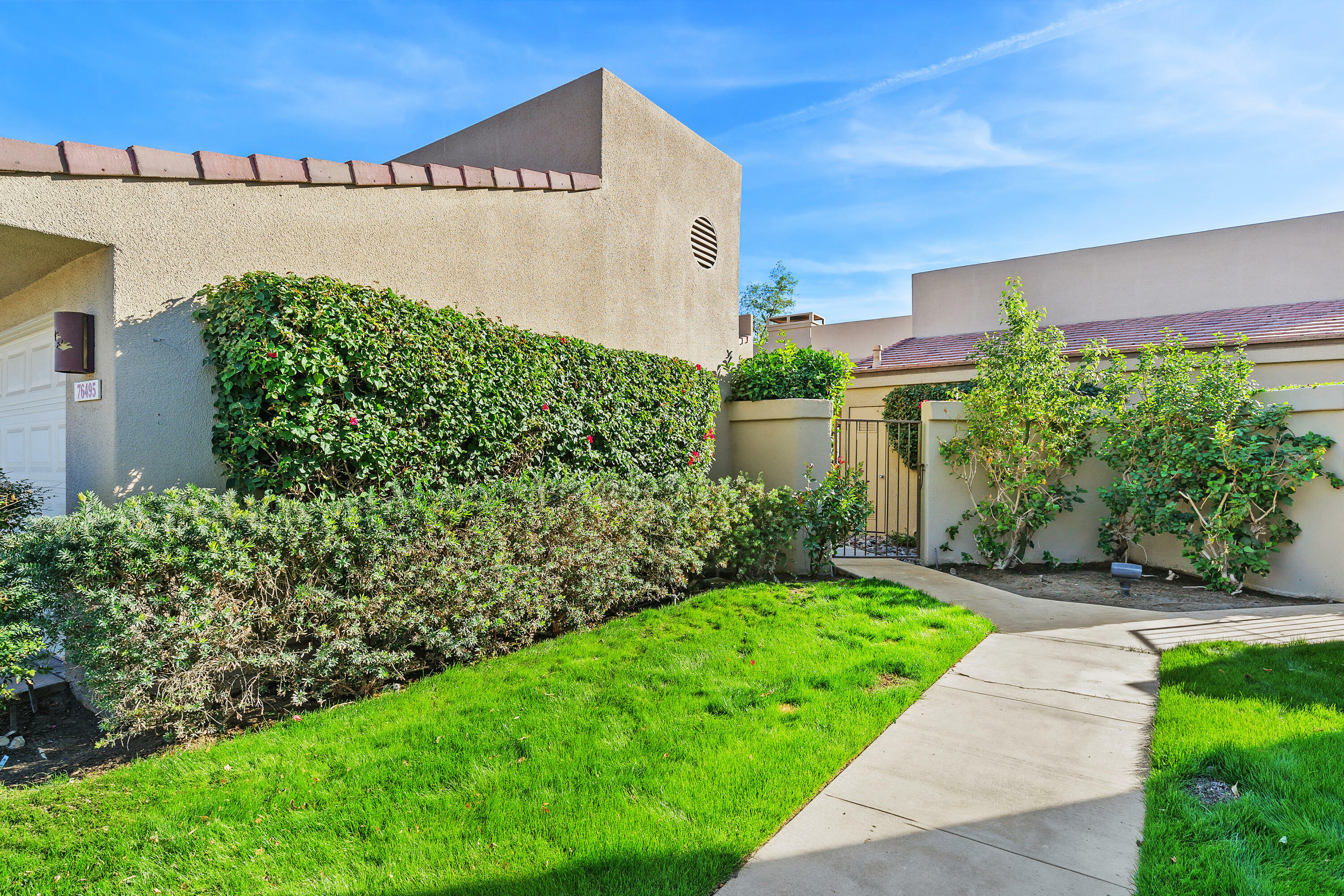 Property Photo:  76495 Daffodil Drive  CA 92211 