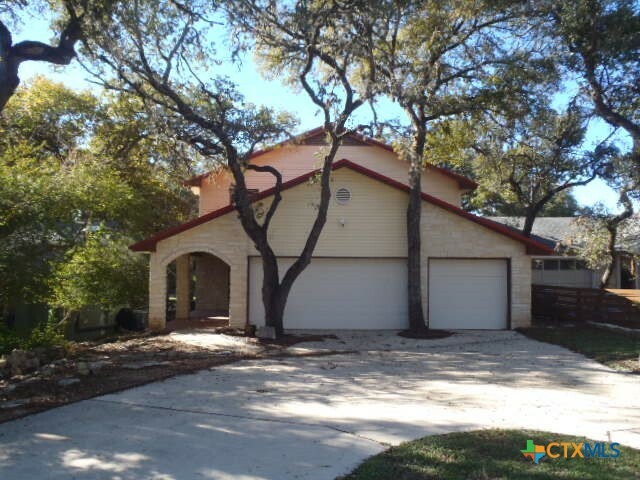 Property Photo:  12 Stonehouse Circle  TX 78676 